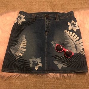 Vintage Flowered Denim Mini Skirt (EUC)